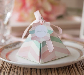 30pcs poroko bonboniera lepe Trikotne piramidne romantično roza proge bonboniera poroko uslug darilo