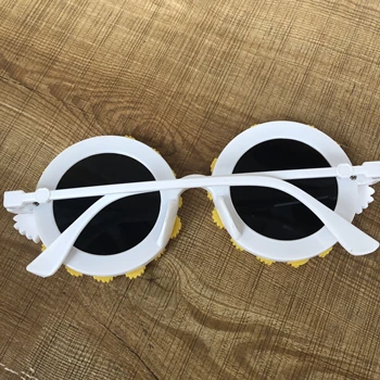 Gospa sončna očala ročno white daisy z rumeno sončnično dekorativni meji retro sončna očala mlade sončna očala srčkan veter
