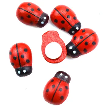 300PCS Rdeče Ladybug Risanka Lesa Gumbi za Šivanje Scrapbooking Oblačila, Pokrivala za Ročno Obrt Dom Dekor Oprema DIY