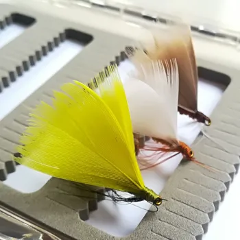KKWEZVA 18pcs Fishing Lure Maslo letenje Žuželke različne barve Lososa Muhe Postrvi Eno Suho Letenje Ribolov Vab Ribištvu Tackle