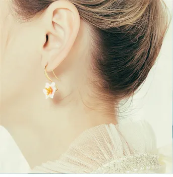 Osebnost tržne niše ročno poslikano emajl tanek obraz uhani korejski temperament preprost sveži cvet uho kavelj uhani