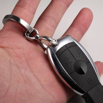 Titana Luksuzni Avto, Keychain Key Ring Spin 360-Stopinjski Zasuk Podkve Sponke Obesek za Človeka, Moški Ustvarjalnost Darilo Debelo