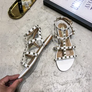 Visoka kakovost modnih Sponke-trak Sandali Ženske čevlje Poletne Sandale Gladiator Roza Studded Zakovice Ravno Ženske platforma Čevlji