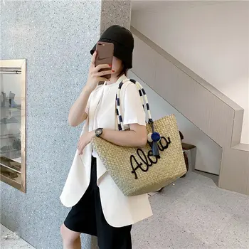 Ženska torba za Poletje slame tkane počitnice plaže vrečko 2020 nove preprosto abecedo, vezenih torbici velika zmogljivost