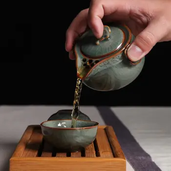 Kitajska Longquan Celadon Prenosni Kung Fu Čaj Nastavite Lonec in Dve Tea Cup Teacup , (Ne Vključuje Bambusa Čaj Pladenj)