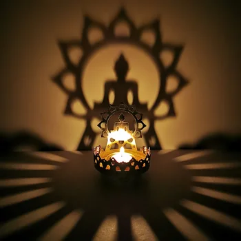 Svečnik Buda Maslo Olje Lučka Sedi Buda Lotus Funkcija Kovinski Votlih Vklesan Svetlobe in Sence Umetnosti Svečnik